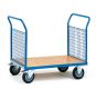 Doppel-Stirnwandwagen mit Wnden aus Drahtgitter