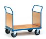Doppel-Stirnwandwagen mit Wnden aus Holz